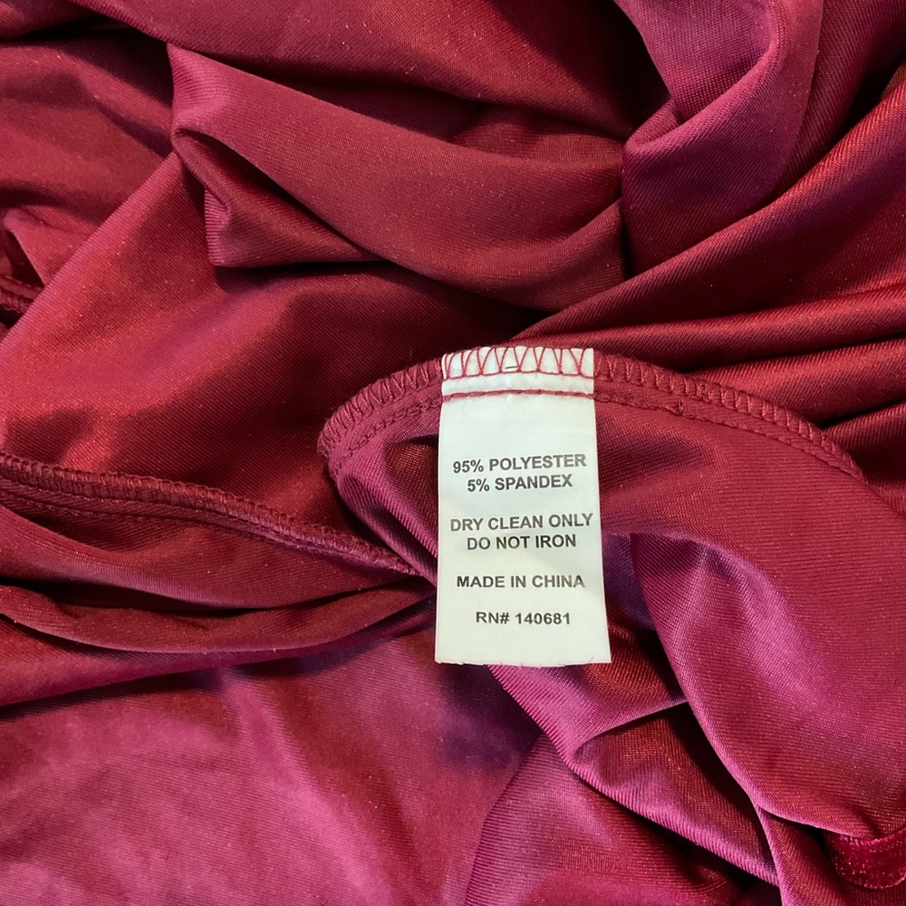 Unique Vintage Burgundy Red Velvet Delores Dress - Size 2X/18 - Picture 7 of 11
